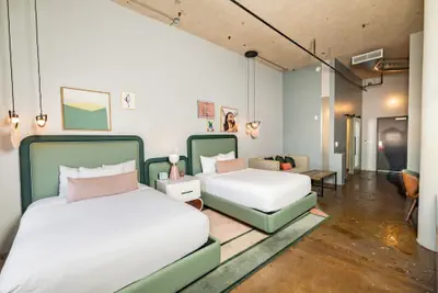 Photo 3 - Canvas Hotel Dallas