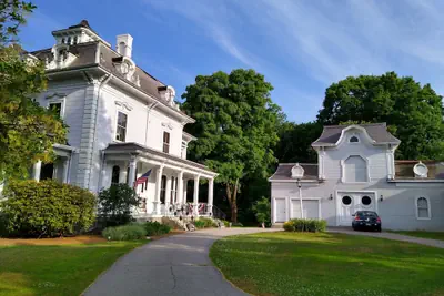 Photo 2 - The Proctor Mansion Inn