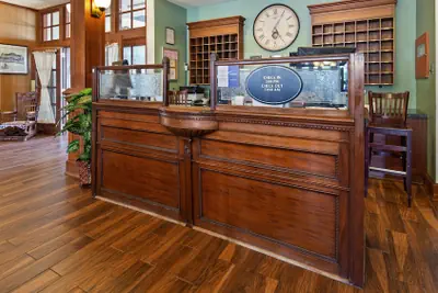 Photo 2 - Hotel Chequamegon, BW Signature Collection
