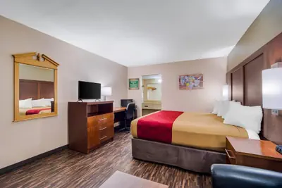 Photo 5 - Econo Lodge Walterboro I-95