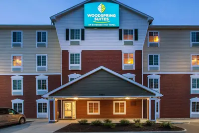 Photo 2 - WoodSpring Suites Richmond West I-64