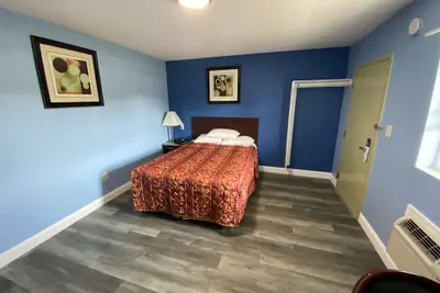 Photo 5 - Red Carpet Inn and Suites