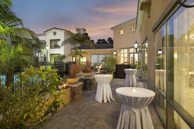 Photo 3 - Courtyard Santa Barbara Goleta