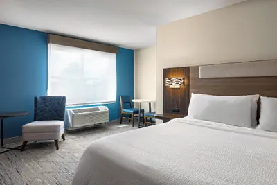Photo 5 - Holiday Inn Express Richmond by IHG