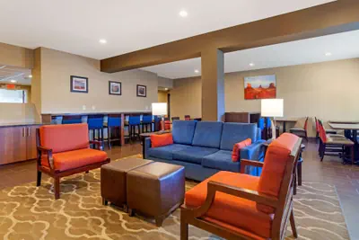 Photo 4 - Comfort Inn & Suites Page at Lake Powell