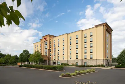 Photo 2 - Hampton Inn Neptune/Wall