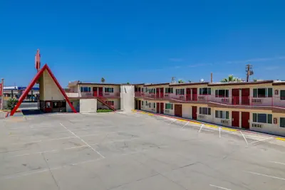 Photo 2 - Red Roof Inn Needles