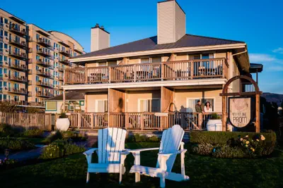 Photo 2 - Inn at the Prom Oceanfront Seaside