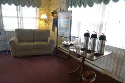Photo 4 - Amish Country Motel