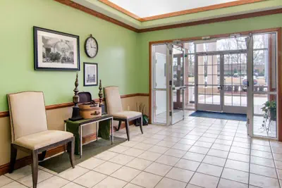Photo 4 - Quality Inn & Suites Decatur - Atlanta East