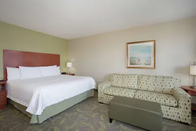 Photo 5 - Hampton Inn and Suites Astoria