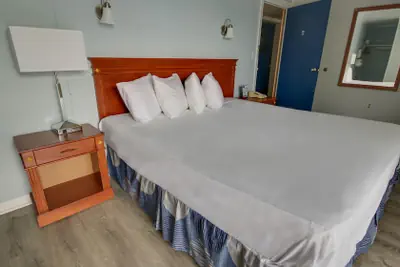 Photo 3 - Rideau Oceanfront Motel
