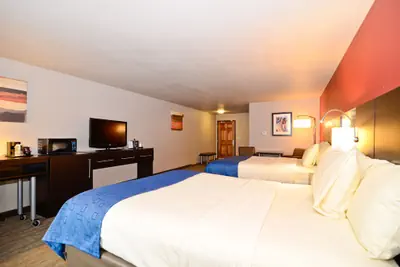 Photo 3 - Astoria Hotel and Event Center
