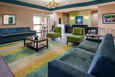Photo 3 - Best Western Plus Carrizo Springs Inn & Suites