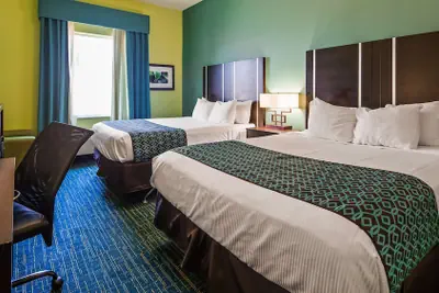 Photo 4 - Best Western Plus Carrizo Springs Inn & Suites