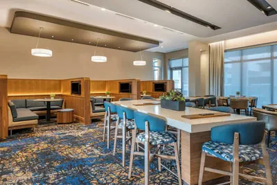 Photo 2 - Courtyard by Marriott Fort Lauderdale Downtown