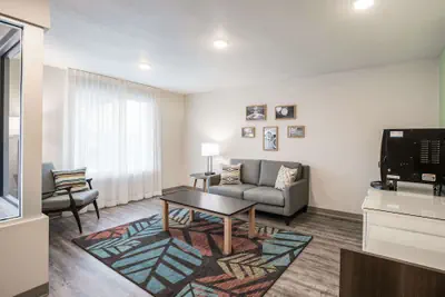 Photo 4 - WoodSpring Suites Detroit Madison Heights