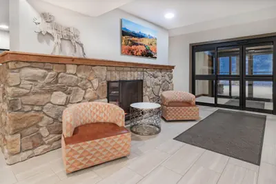 Photo 4 - Microtel Inn & Suites by Wyndham Georgetown Lake