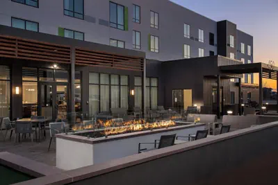 Photo 2 - Courtyard by Marriott Indianapolis Plainfield