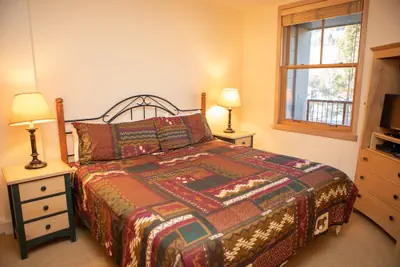 Photo 2 - 8176 Silver Mill 2 Bedroom Condo by RedAwning