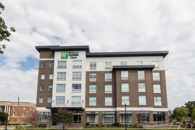 Photo 2 - Holiday Inn Express & Suites Columbia Downtown - The Vista by IHG