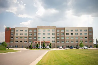 Photo 2 - Holiday Inn Express & Suites Onalaska La Crosse Area by IHG
