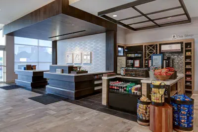Photo 5 - Hilton Garden Inn Cedar Rapids