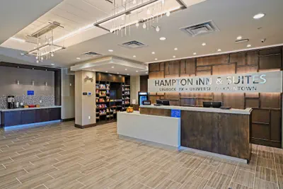 Photo 5 - Hampton Inn & Suites Lubbock University