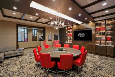Photo 4 - Hampton Inn & Suites Lubbock University