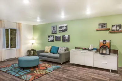 Photo 4 - WoodSpring Suites Atlanta Newnan