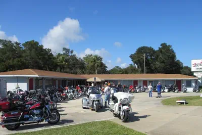 Photo 2 - The Scoot Inn