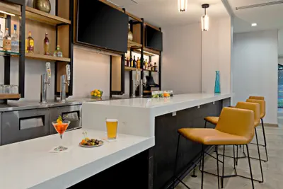 Photo 3 - SpringHill Suites by Marriott Valencia