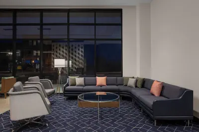 Photo 4 - Courtyard by Marriott Lansing Downtown