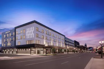 Photo 2 - Courtyard by Marriott Lansing Downtown