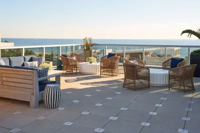 Photo 2 - Home2 Suites by Hilton Pompano Beach Pier