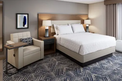Photo 3 - Candlewood Suites Asheville Downtown by IHG