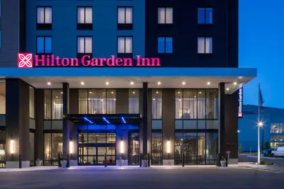Photo 2 - Hilton Garden Inn Madison Downtown