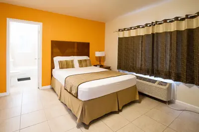 Photo 5 - Stay inn suite