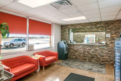 Photo 3 - Suburban Studios Neenah-Appleton