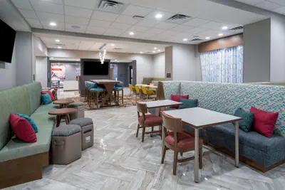 Photo 3 - Hampton Inn Hardeeville
