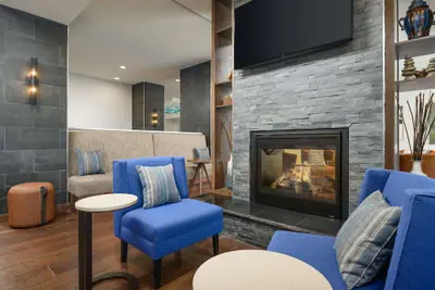 Photo 5 - Hampton Inn Blue Ridge