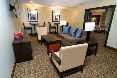 Photo 2 - Staybridge Suites Temecula Wine Country by IHG