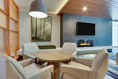 Photo 5 - Fairfield Inn & Suites by Marriott Dallas Love Field