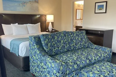 Photo 2 - Old Town Inn