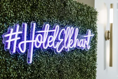 Photo 3 - Hotel Elkhart, Tapestry Collection by Hilton