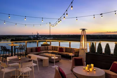 Photo 2 - Aloft by Marriott Wilmington at Coastline Center