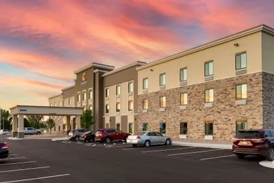 Photo 2 - Comfort Inn & Suites North Mankato