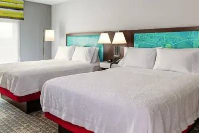 Photo 2 - Hampton Inn by Hilton Richwood Cincinnati South