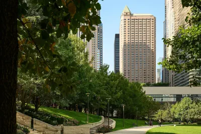 Photo 2 - Fairmont Chicago at Millennium Park Gold Experience