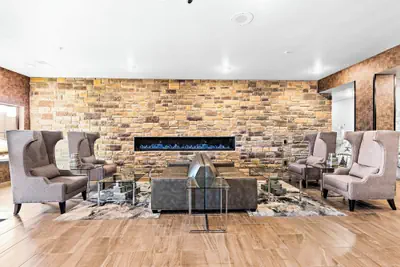 Photo 5 - Cobblestone Hotel & Suites - Superior Duluth